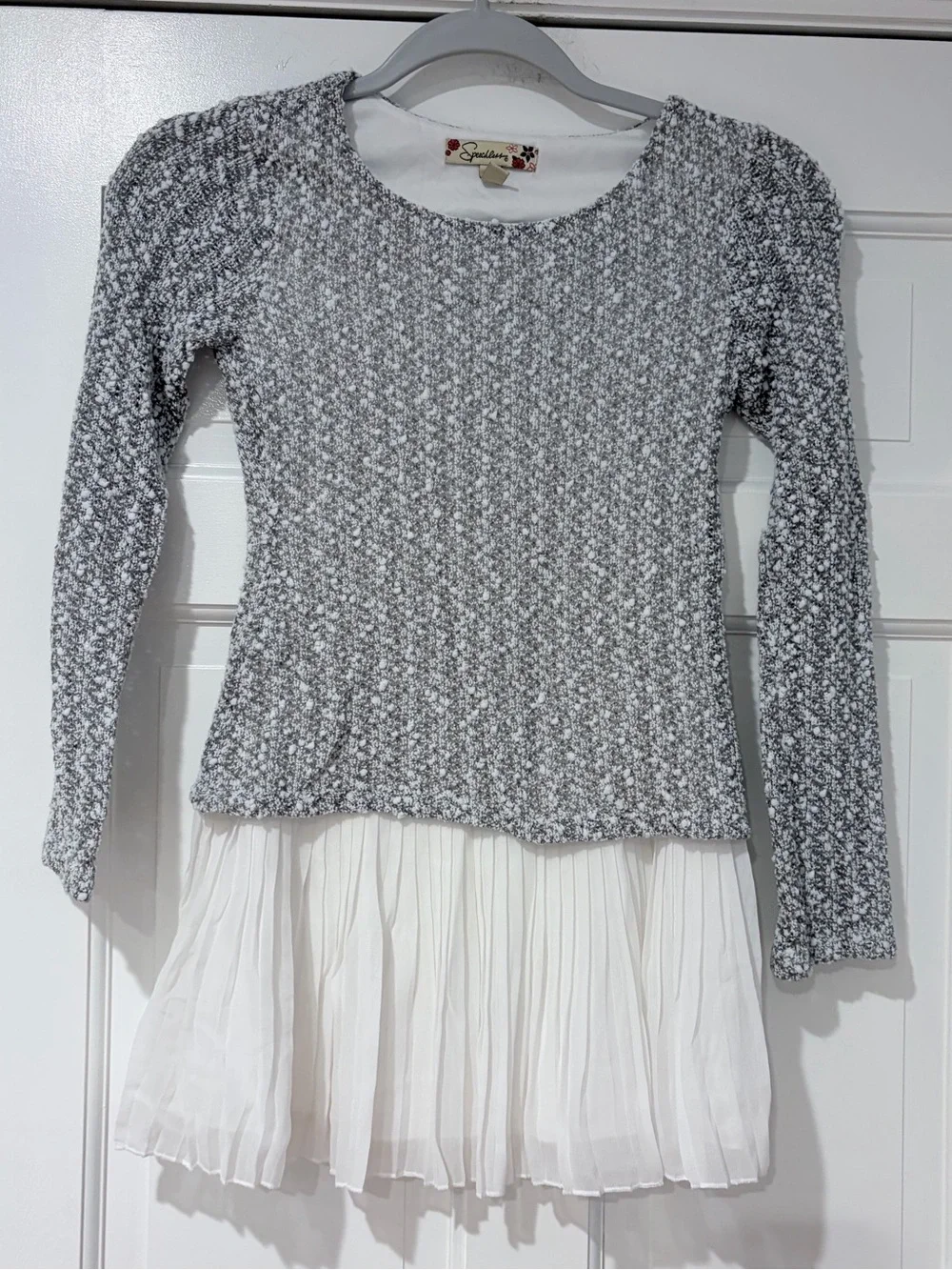 Speechless Gray Sparkle Knit Top with White Tag Detail